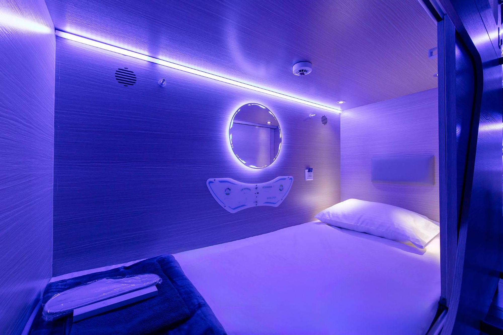 Berloga Capsule Jbr Otel Dubai Dış mekan fotoğraf